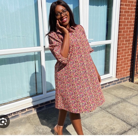 LIKE NEW Zara Micro Floral Print Balloon Sleeve
Size S - Picture 3 of 14